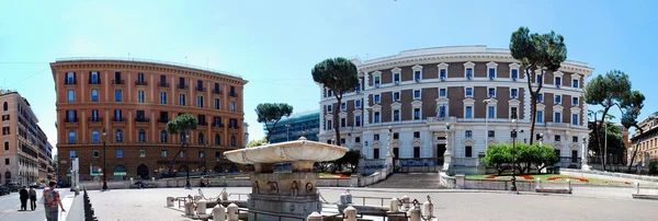 Leven in de stad Rome. Uitzicht over Rome stad op 1 juni 2014 — Stockfoto