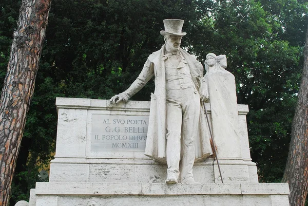 Sculpture dédiée à G.G.Belli à Rome le 31 mai 2014 — Photo