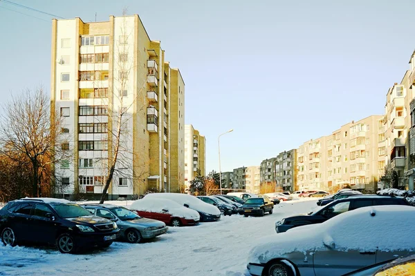 Зима в столице Литвы Вильнюсе Пасилайчском районе — стоковое фото