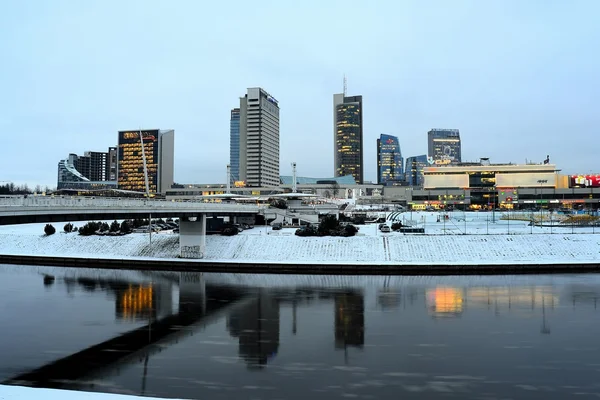 Arranha-céus de inverno Vilnius Morning Time Panorama — Fotografia de Stock