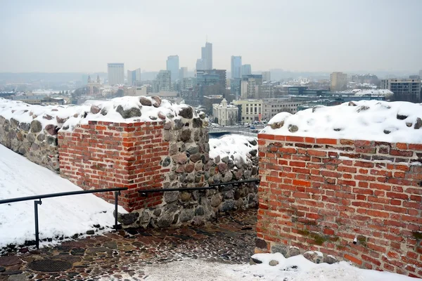 Panorama hivernal de Vilnius depuis la tour du château de Gediminas — Photo
