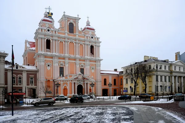 Saint-Casimir à Vilnius. L'une des nombreuses belles églises Vilnius — Photo