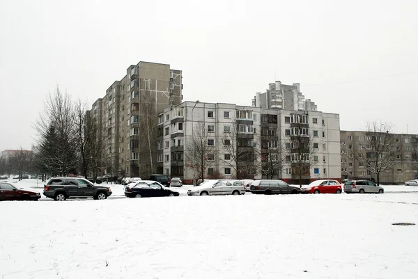 Vinter i Litauens hovedstad Vilnius bydistrikt Seskine – stockfoto