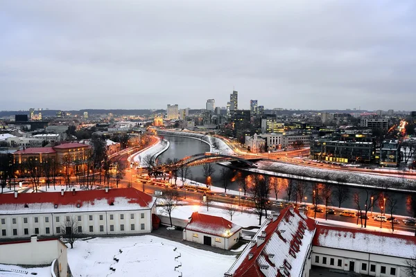 Зимняя панорама Вильнюса с башни замка Гедиминас — стоковое фото