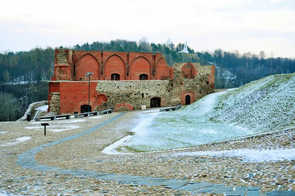 Üst kale Gediminas tepe üzerinde Vilnius Castle karmaşık bir parçası olduğunu — Stok fotoğraf