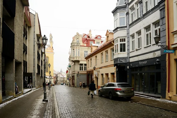 Vilnius centro da cidade velha inverno rua vista — Fotografia de Stock