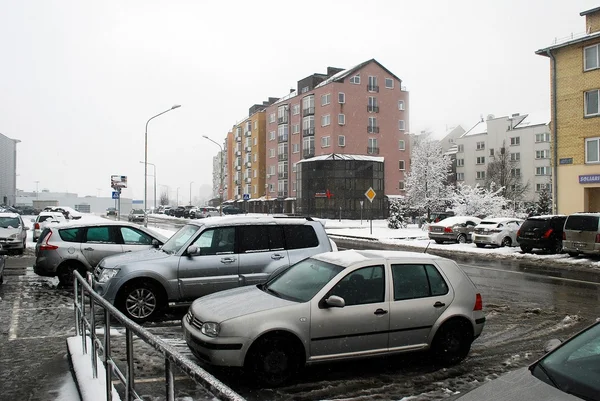 Téli hóesés, Litvánia-Vilnius city Pasilaiciai negyedében található egy fővárosában — Stock Fotó