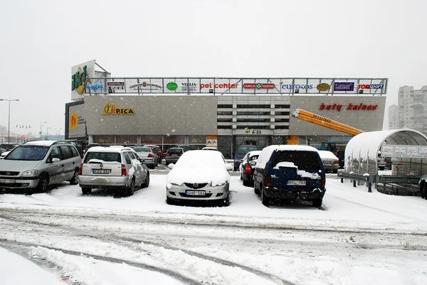 Nevicate invernali nella capitale della Lituania Vilnius città Fabijoniskes distretto — Foto Stock