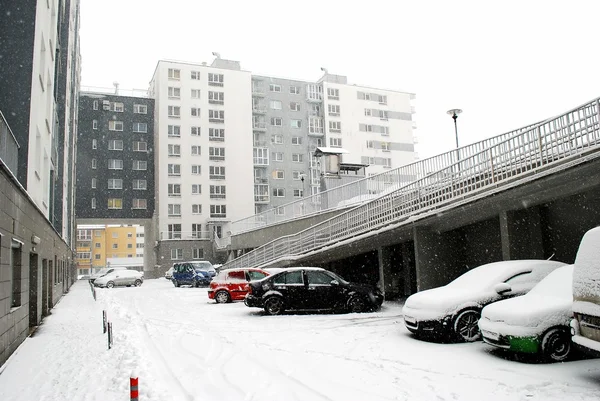 Winter snowfall in capital of Lithuania Vilnius city Pasilaiciai district — Stock Photo, Image