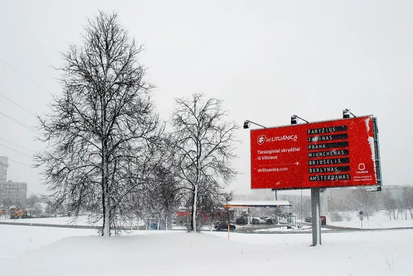 Nevicate invernali nella capitale della Lituania Vilnius città Fabijoniskes distretto — Foto Stock