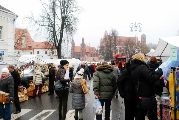 Vilnius Stadt in jährlichen traditionellen Handwerkermarkt: kaziukas fair — Stockfoto