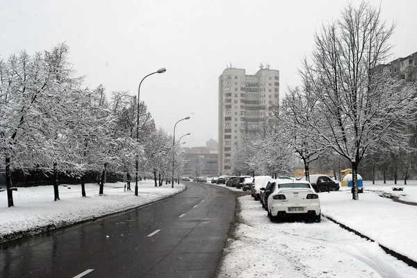 Inverno nevasca na capital da Lituânia Vilnius cidade Fabijoniskes distrito — Fotografia de Stock