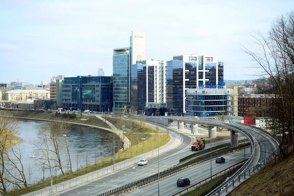 Vilnius transporte da cidade na rua Gelezinis Vilkas — Fotografia de Stock