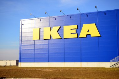 IKEA Vilnius mağazası. IKEA, şimdi en büyük mobilya perakendeci olduğunu.