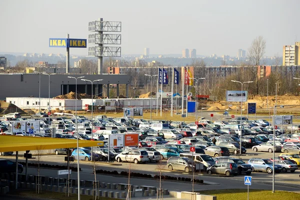 Ikea vilnius store. Ikea ist jetzt größter Möbelhändler. — Stockfoto