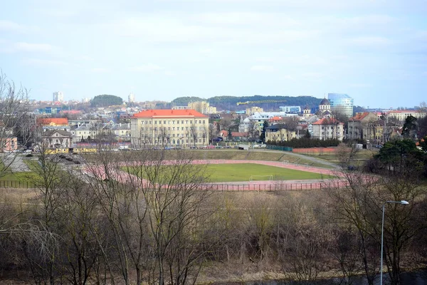 Vilna ciudad Zverynas distrito vista aérea de primavera —  Fotos de Stock