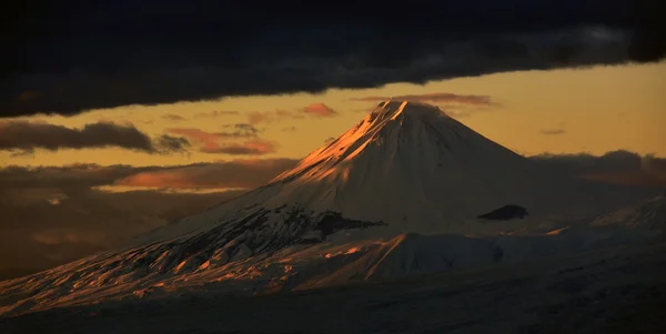 Kleine top van de berg Ararat — Stockfoto