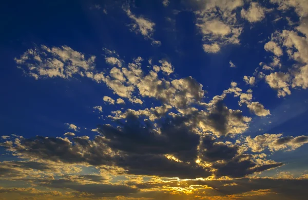 Cloudscape Pôr Sol Nuvens Lindas Céu Azul — Fotografia de Stock