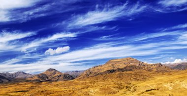Güzel mavi gökyüzü, Ermenistan ile Dağları