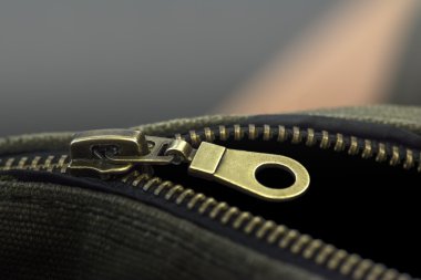 Makro fermuar çanta üzerinde