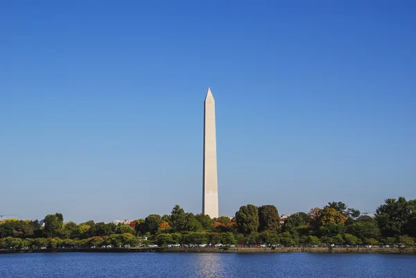 Monumento a Washington sobre la Cuenca de la Marea Washington, DC — Foto de Stock