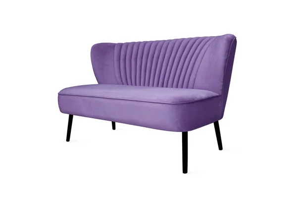 色彩艳丽的紫色沙发 木制腿与白色背景隔离 时尚舒适的单件家具 奢华的天鹅绒沙发侧视图 室内物体 家具系列 — 图库照片