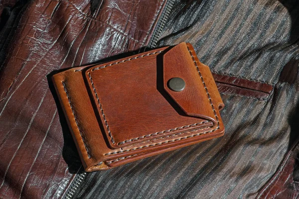 Close Brown Leather Wallet Brown Leather Jacket Background Cash Savings — 스톡 사진
