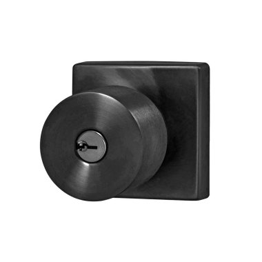 Kare siyah fırçalı metal kapı kolu, sapı. Kapı eşyalar için. Siyah dekoratif element kırpma yolu ile beyaz arkaplanda izole edildi. Mobilya serisi