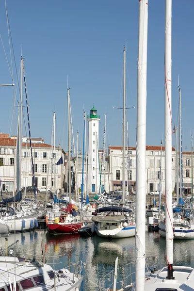 Białą latarnię morską z La Rochelle, Charente-Maritime (Francja) — Zdjęcie stockowe