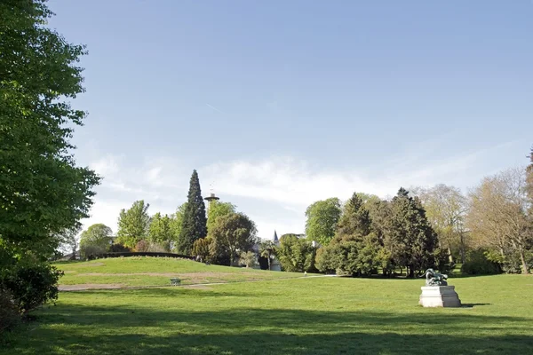 A Parc Montsouris, párizsi kert az esplanade (Párizs Franciaország). — Stock Fotó