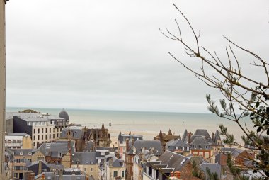 Trouville çatı kışın, Normandiya kıyılarında (Fransa)