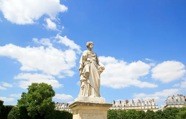 "Komödie "Statue des toussaint j roux (tausend achthundert / tausend achthundertachtzig), die tuileries (paris france) — Stockfoto