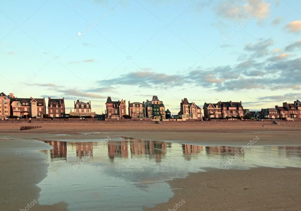 Saint Malo Strand im Glanz des Mondes (Bretagne Frankreich ...