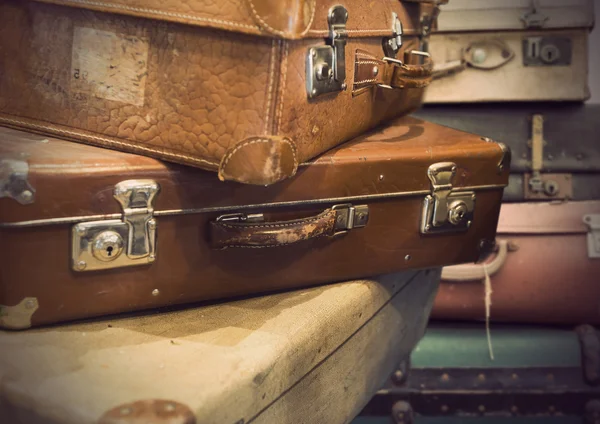 Mucchio di valigie vintage — Foto Stock