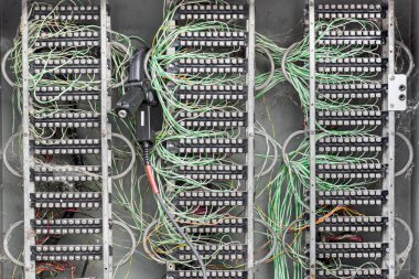 kabloları ve bağlantıları elektrik kutusu