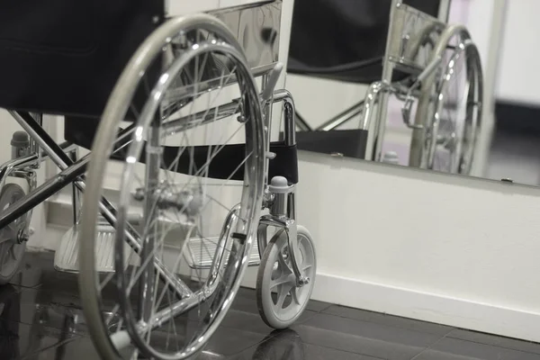 Wheelchair Hospital Clinic Reflected Mirror Shiny Floor — Stock Photo, Image