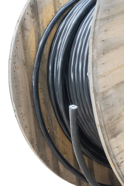 白色隔离的木制工业电缆线缆的特写 — 图库照片