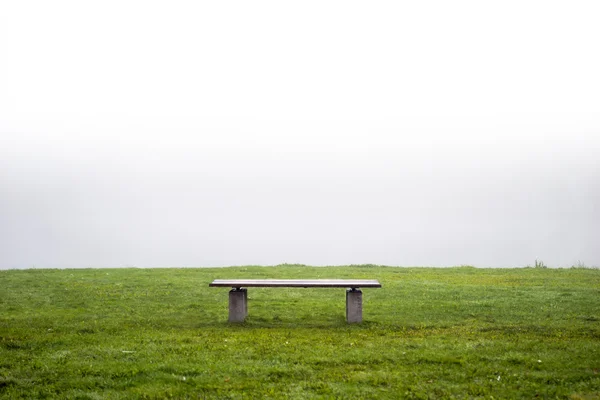 Tom parkbänk — Stockfoto