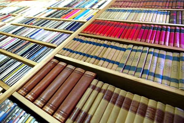 Book case with vintage books — Stock Photo, Image