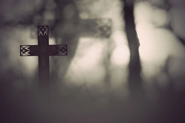 Rusty metal cross — Stock Photo, Image