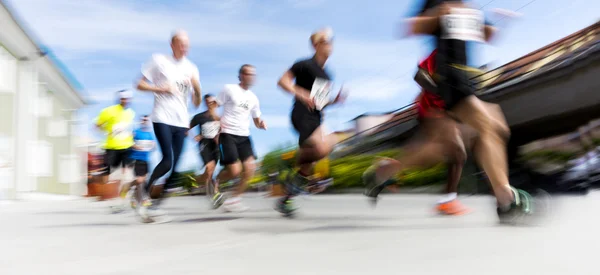 Άνθρωποι στο τρέξιμο ανταγωνισμού — Φωτογραφία Αρχείου