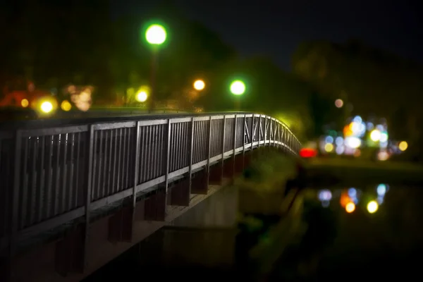 밤에 다리 — 스톡 사진