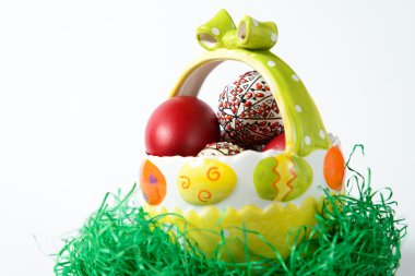 Paskalya renkli yumurtalar