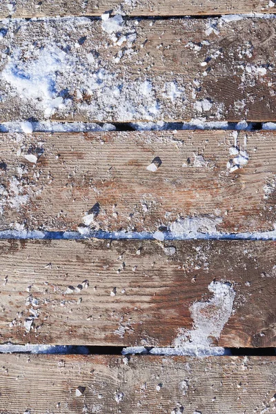 Houten Planken Bedekt Met Sneeuw Ijsblokjes Verticale Achtergrond — Stockfoto