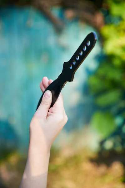 Black Knife Throwing Hand Woman Game Active Recreation — Stock Photo, Image