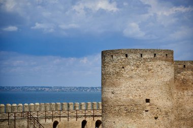 Ukrayna 'daki antik taş Akkerman kalesinin duvarları, tarihi eser..