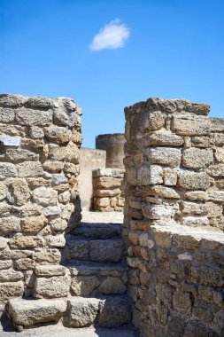 Ukrayna 'daki antik taş Akkerman kalesinin duvarları, tarihi eser..