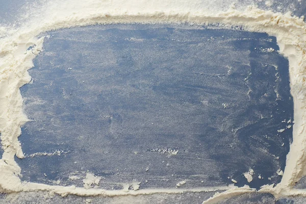 Mavi Arkaplandaki Çerçeveye Sürtünmüş Yaratıcı Arkaplan — Stok fotoğraf