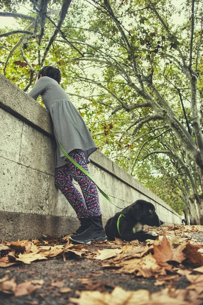 Teenager Girl Walking Dog Paris Autumn Season — Stock Photo, Image