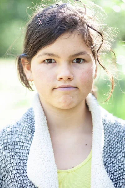 Портрет Девочки Подростка Природе — стоковое фото